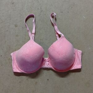 Maidenform 34D Pink Lace Bra